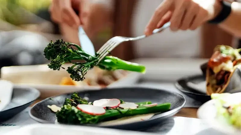 Daha çekici kokmanızı sağlayacak yiyecekler neler?